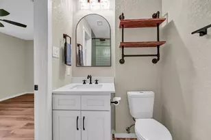 5438 Novak Ct, Danbury, TX 77534 - Photo 10