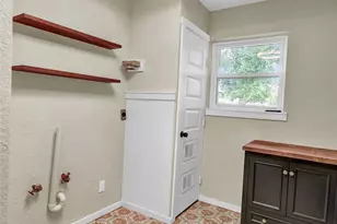 5438 Novak Ct, Danbury, TX 77534 - Photo 8