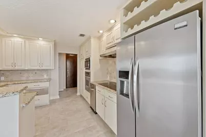3350 McCue Road #2301, Houston, TX 77056 - Photo 12