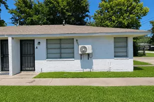 7818 Oak Knoll Ln Ln, Houston, TX 77028 - Photo 16