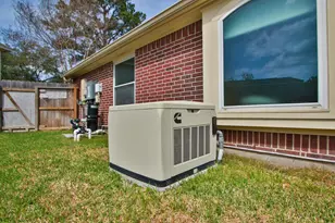 6102 Fox Wind Ct, Houston, TX 77041 - Photo 24