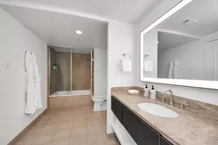 1300 Lamar St, Houston, TX 77010 - Photo 42