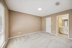 85 Crestwood Cir, Sugar Land, TX 77478 - Photo 12