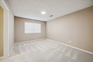 85 Crestwood Cir, Sugar Land, TX 77478 - Photo 14