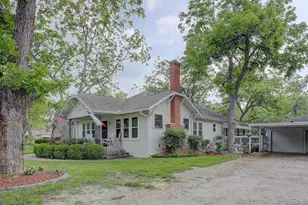 242 S Franklin St, La Grange, TX 78945 - Photo 4