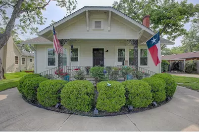 242 S Franklin Street, La Grange, TX 78945 - Photo 1