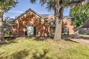 4007 Greenwood Dr, Pearland, TX 77584 - Photo 1