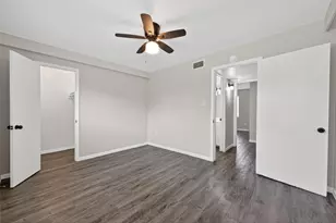 427 Hollyvale Dr, Houston, TX 77060 - Photo 18