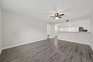 427 Hollyvale Dr, Houston, TX 77060 - Photo 12