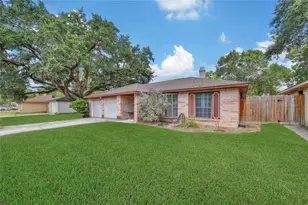 3418 Almondwood Dr, Spring, TX 77389 - Photo 2