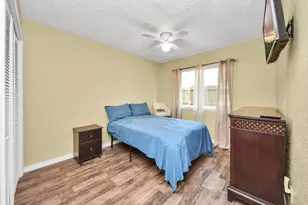 12807 Crystal Cove Dr, Houston, TX 77044 - Photo 10