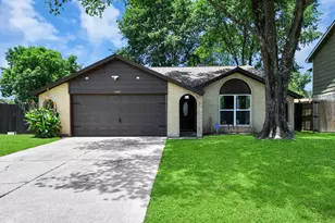 12807 Crystal Cove Dr, Houston, TX 77044 - Photo 2