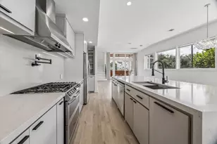 1703 Beall St, Houston, TX 77008 - Photo 14