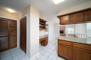 2838 Colony Dr, Sugar Land, TX 77479 - Photo 8