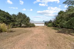 2051 Hillview Rd, Bellville, TX 77418 - Photo 8