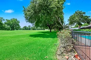 3415 W Creek Club Dr, Missouri City, TX 77459 - Photo 6