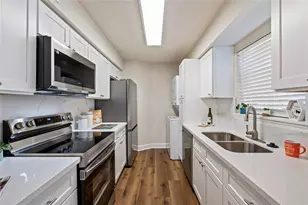 18800 Egret Bay Blvd, Webster, TX 77058 - Photo 6