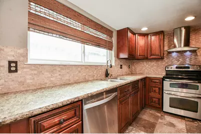 727 Red Rock Canyon Drive, Katy, TX 77450 - Photo 10
