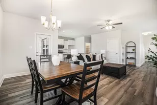 5311 W Bayou Maison Cir, Dickinson, TX 77539 - Photo 8