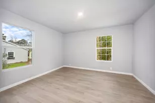 811 Ogden St, Jasper, TX 75951 - Photo 12