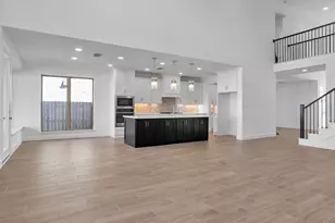 456 Soaring Sparrow Trl, Katy, TX 77493 - Photo 2