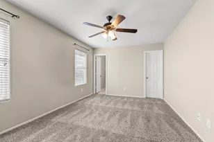 2317 Shady Birch Dr, Conroe, TX 77301 - Photo 12