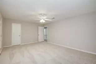 5330 Boyce Springs Dr, Houston, TX 77066 - Photo 38