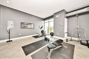 1011 Studemont St, Houston, TX 77007 - Photo 32