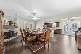 21809 Tophill Dr, Spring, TX 77388 - Photo 10
