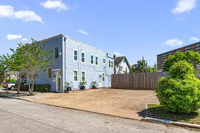 1101 Moody Avenue, Galveston, TX 77550 - Photo 2