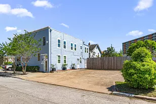 1101 Moody Ave, Galveston, TX 77550 - Photo 2