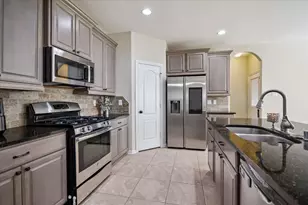 19330 S Cottonwood Green Ln, Cypress, TX 77433 - Photo 14
