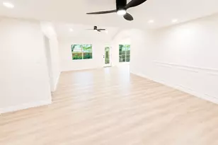 1815 Brumbelow St, Rosenberg, TX 77471 - Photo 4