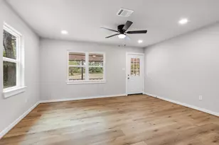 8627 S Fork Dr, Conroe, TX 77303 - Photo 12