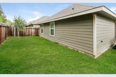 2752 Madison Court, Conroe, TX 77304 - Photo 2