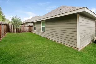 2752 Madison Ct, Conroe, TX 77304 - Photo 2
