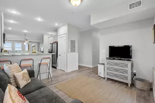 4111 Pointe W Dr, Galveston, TX 77554 - Photo 22