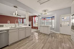 4218 Meadowchase Ln, Houston, TX 77014 - Photo 16