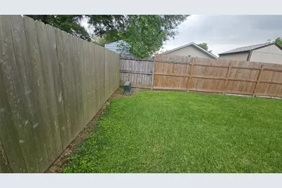 11919 Kingslake Forest Drive, Houston, TX 77044 - Photo 12