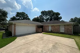 15810 Hickory Knoll, Houston, TX 77059 - Photo 1