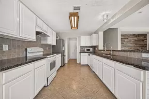 18111 Shallow Leaf Ln, Cypress, TX 77433 - Photo 10