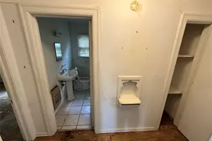 2015 Des Jardines St, Houston, TX 77023 - Photo 22