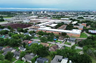 2015 Des Jardines St, Houston, TX 77023 - Photo 36