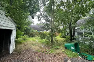2015 Des Jardines St, Houston, TX 77023 - Photo 30