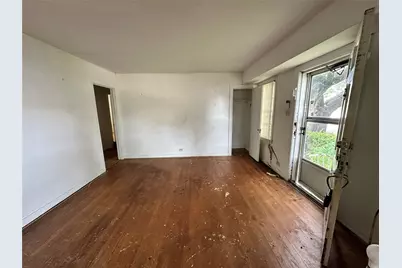 2015 Des Jardines Street, Houston, TX 77023 - Photo 14