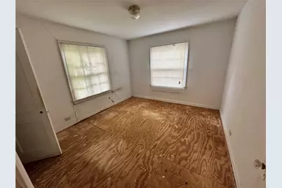 2015 Des Jardines Street, Houston, TX 77023 - Photo 28