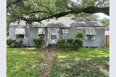 2015 Des Jardines Street, Houston, TX 77023 - Photo 1