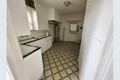 2015 Des Jardines Street, Houston, TX 77023 - Photo 18