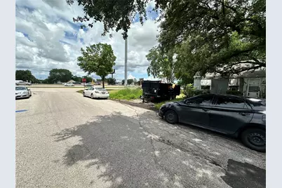 2015 Des Jardines Street, Houston, TX 77023 - Photo 12