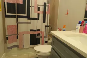 10962 Swang Link Dr, Houston, TX 77043 - Photo 16